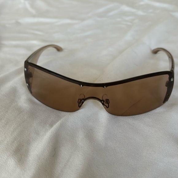 Sunglasses - Picture 1 of 4